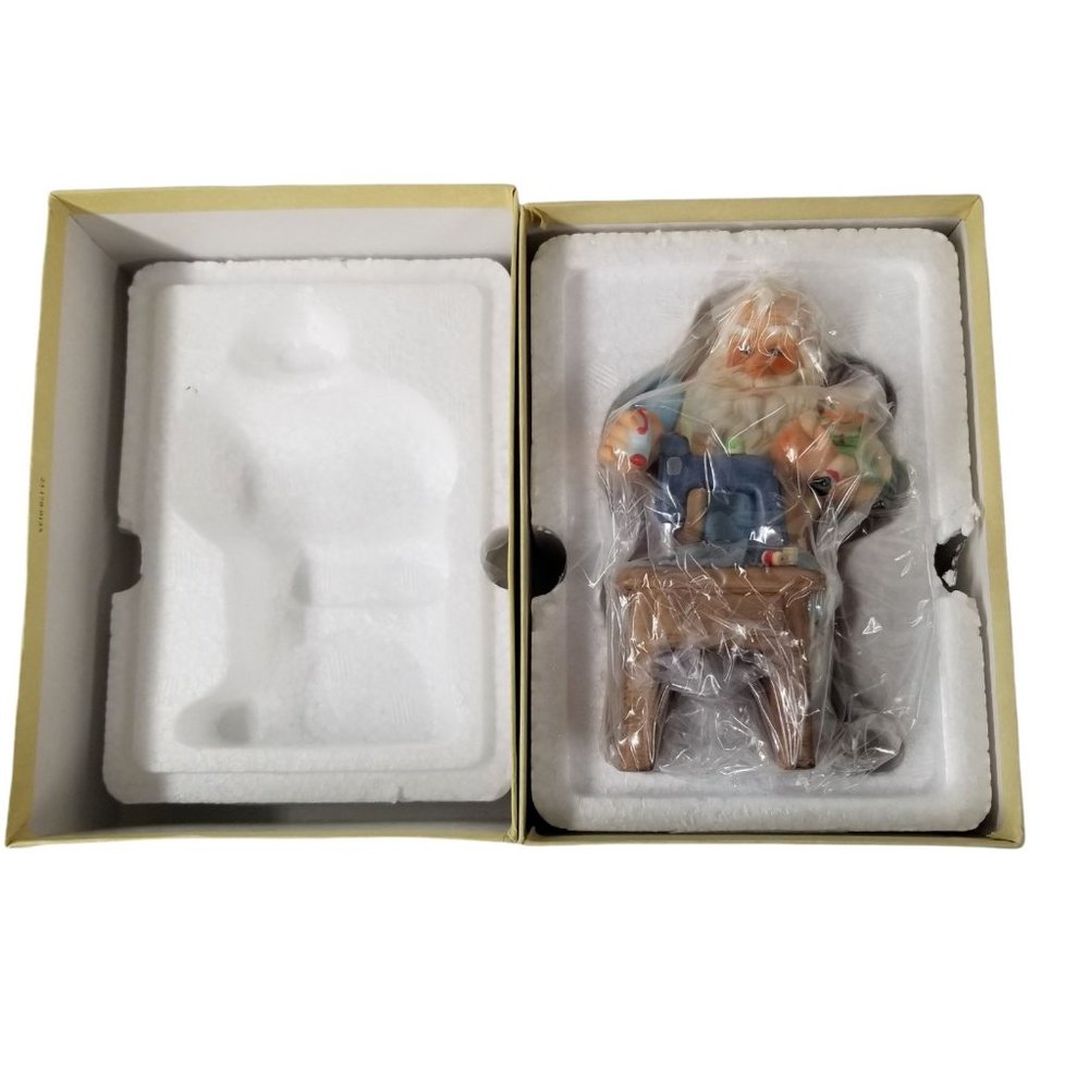 Hallmark Gold Crown Collectible SANTA THE TOYMAKER Fine Porcelain Figure 1988